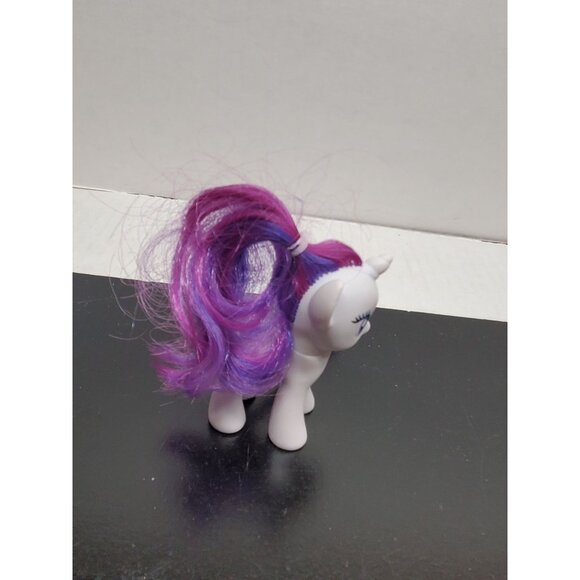 2010 My Little Pony Hasbro G4 Rarity Unicorn MLP White Purple 3" - Picture 4 of 6